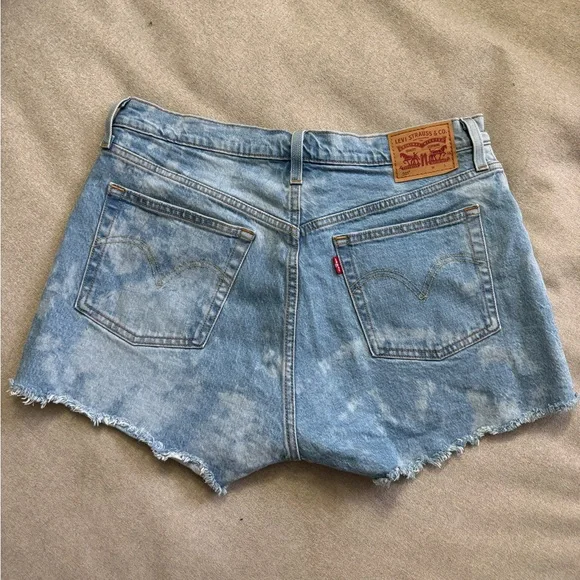 Levi 501 Denim Jean Shorts, Women, Size 31 - Picture 2 of 8
